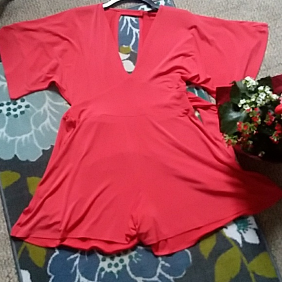 SUPER CUTE CORAL COLOR EXPRESS ROMPER SHORTS🌺 - Picture 3 of 8